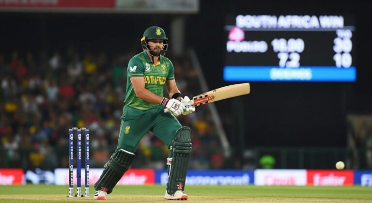 Quinton de Kock Stunning 90 Leads South Africa to Big T20 Victory